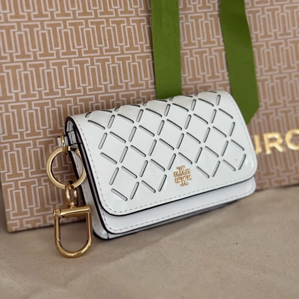 New Tory Burch 215+! EMERSON PERFORATED FLAP CARD CASE  WHITE